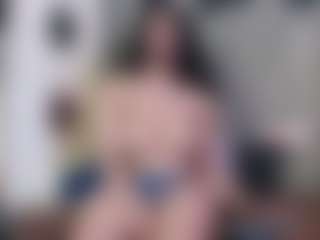 Live cam show with Misrooss - Ebony on Camsoda | colombia