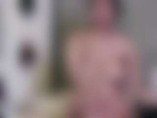 Live cam show with Misrooss - Hairy Pussy on intimatelivegirls.com