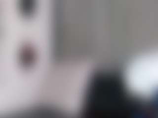 Live cam show with Misrooss - Ebony Petite on Big Tits