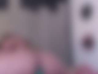 Live cam show with Misrooss - Hairy Pussy on CamSodaAdn