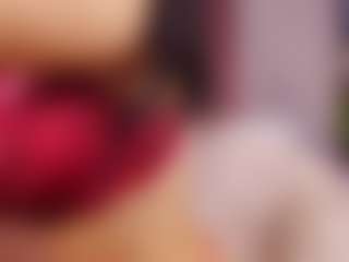 Live cam show with 1rosell - Nipple Piercings on Gym Cam Girls