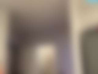 Show di cam dal vivo con Kate - Striptease su Camsoda