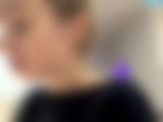 Live cam show with Kate - Blonde Hair on eurowanks.com