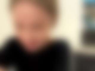 Live cam show with Kate - Nipple Piercings on boobsie.com
