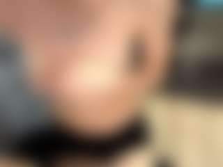 Live cam show with Kate - Petite on dropp.cam