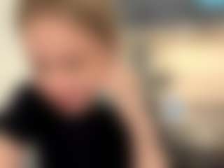 Live cam show with Kate - Striptease on Hubzter Live