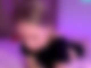 Live cam show with Kate - Blue Eyes on hrnylive.com