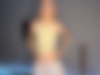 Live cam show with Kate - Flashing on sexylive.show