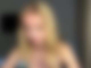 Live cam show with Kate - Genital Piercings on Streamer API