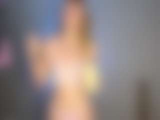 Live cam show with Kate - Cute on Camsoda