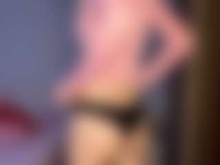 Live cam show with Kate - Fingering on Mixed Magazine Live