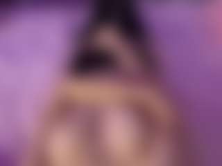 Live cam show with Kate - Tattoos on 1on1-livenow