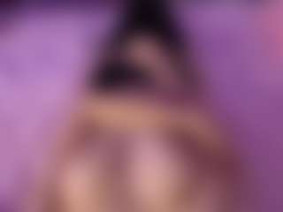 Live cam show with Kate - Flashing on camgirlchat.live