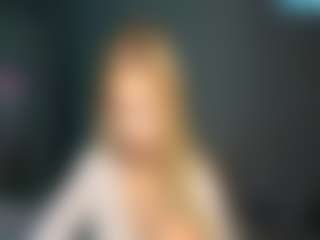 Live cam show with Kate - Striptease on Uber Horny