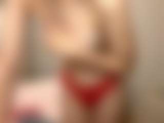 Live cam show with Kate - Facial Piercings on sexylive.show