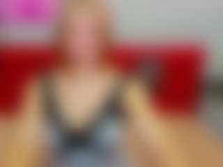 Live cam show with AvaSunshine - Body Massage on milfzrlive.com