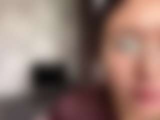 Live cam show with Mila - Mature on sexylive.show