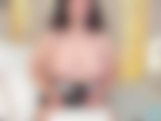 ElaReyy's Live Sex Cam Show