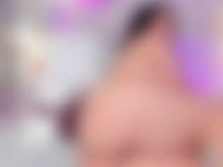 ElaReyy's Live Sex Cam Show