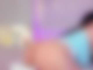 ElaReyy's Live Sex Cam Show