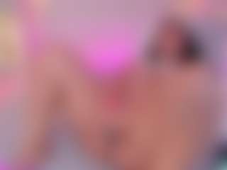 ElaReyy's Live Sex Cam Show