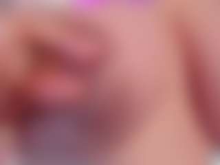 Live cam show with ElaReyy - Handjob on Uber Horny