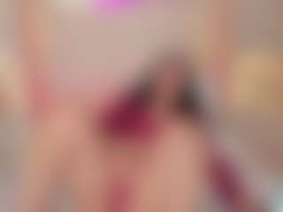 ElaReyy's Live Sex Cam Show