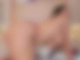 ElaReyy's Live Sex Cam Show