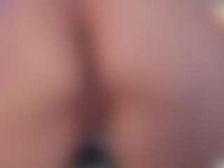 ElaReyy's Live Sex Cam Show