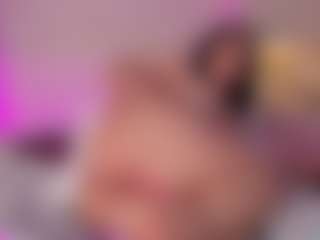 ElaReyy's Live Sex Cam Show