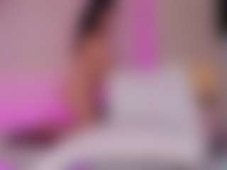 ElaReyy's Live Sex Cam Show