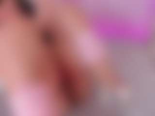ElaReyy's Live Sex Cam Show