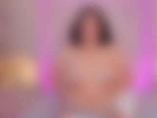 ElaReyy's Live Sex Cam Show