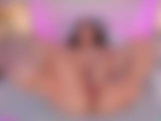 ElaReyy's Live Sex Cam Show