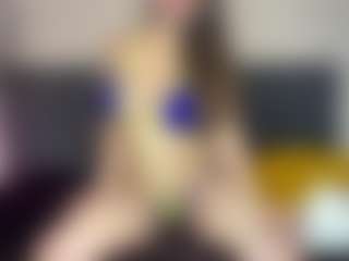 LucyWillow's Live Sex Cam Show
