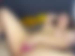 LucyWillow's Live Sex Cam Show