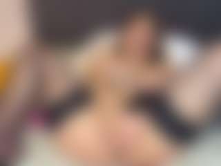 LucyWillow's Live Sex Cam Show