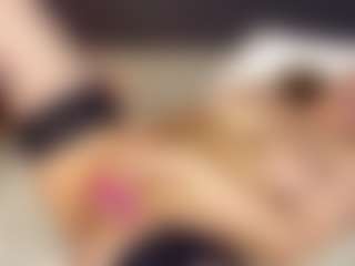 LucyWillow's Live Sex Cam Show