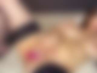 LucyWillow's Live Sex Cam Show