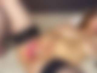 LucyWillow's Live Sex Cam Show