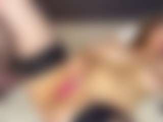 LucyWillow's Live Sex Cam Show