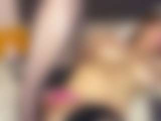 LucyWillow's Live Sex Cam Show