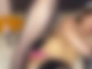LucyWillow's Live Sex Cam Show
