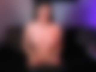 Nico Ruiz MILF webcam performer live streaming