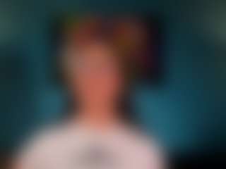 Nico Ruiz MILF webcam performer live streaming