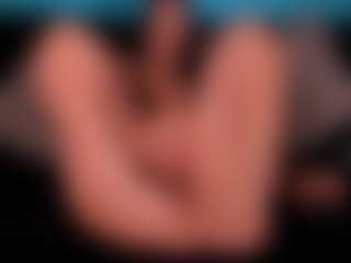 Nico Ruiz MILF webcam performer live streaming