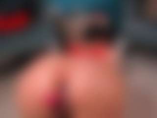 Live cam show with Nico Ruiz - BBW on AdultVida.com