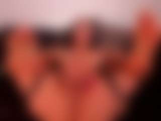 Nico Ruiz MILF webcam performer live streaming