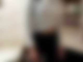 Live-Cam-Show mit ShielaCortopassi - Role Play auf Camsoda