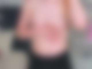 Live cam show with SoniaYakow - Spanking on livesexfox.com